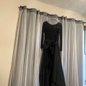 Adrianna Papell gown